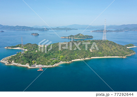 広島県竹原市　大久野島の風景 77292644
