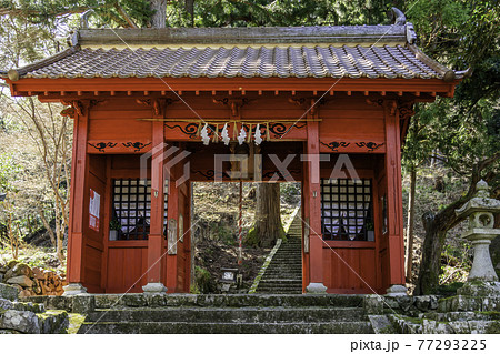 若桜宿　若桜神社　随身門　鳥取県八頭郡若桜町 77293225