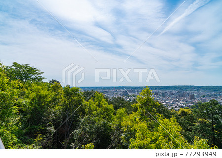 天覧山の山頂から見た景色(奥武蔵自然公園) 天覧山の山頂から見た景色(奥武蔵自然公園) 77293949