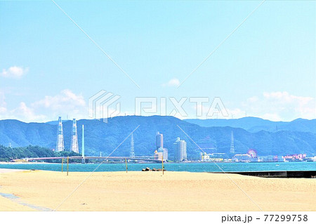 片男波海水浴場夏の風景 77299758