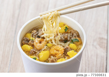 インスタントラーメン カップ麺 インスタントラーメン カップ麺 77300631