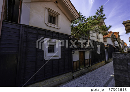 若桜宿　蔵通り　白壁土蔵群　鳥取県八頭郡若桜町 77301618