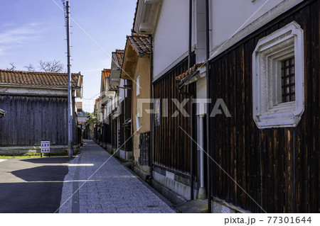 若桜宿　蔵通り　白壁土蔵群　鳥取県八頭郡若桜町 77301644