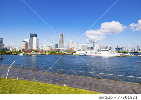横浜港大桟橋からの風景 横浜港大桟橋からの風景 77301821