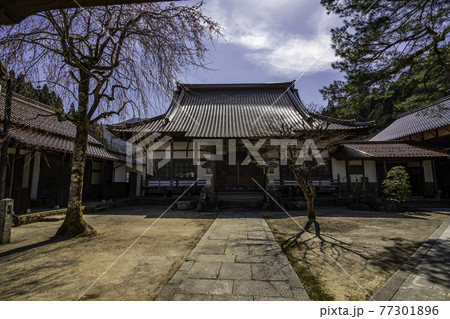 若桜宿　龍徳寺　本堂　鳥取県八頭郡若桜町 77301896