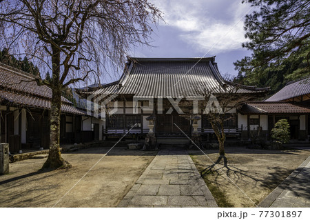 若桜宿　龍徳寺　本堂　鳥取県八頭郡若桜町 77301897