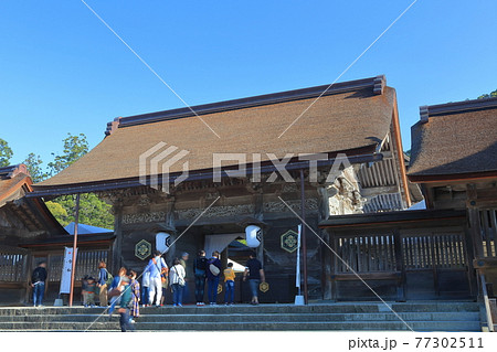 【島根県】出雲大社　八足門 77302511