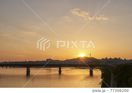 桟橋 夕焼け 日没 77306200