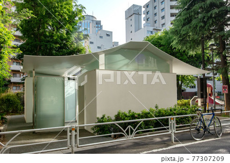 東京都渋谷区恵比寿東公園の公衆トイレ 77307209