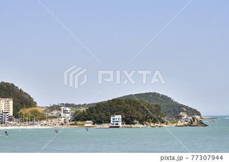 海 ビーチ 海岸 77307944