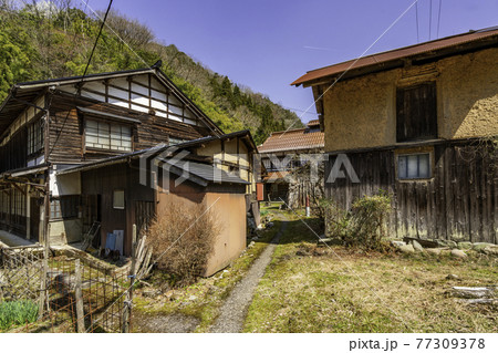 智頭宿　板井原集落　鳥取県八頭郡智頭町 77309378