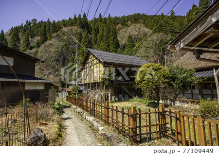 智頭宿　板井原集落　藤原家住宅　鳥取県八頭郡智頭町 77309449