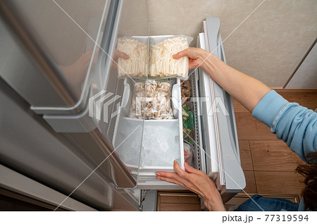 冷凍保存できるエノキタケ 冷凍保存できるエノキタケ 77319594