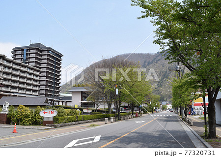 栃木県日光市 鬼怒川温泉駅周辺の街並みの写真素材