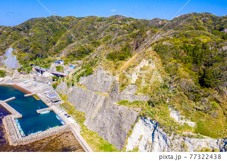 おせんころがしと大沢港（千葉県勝浦市） 77322438
