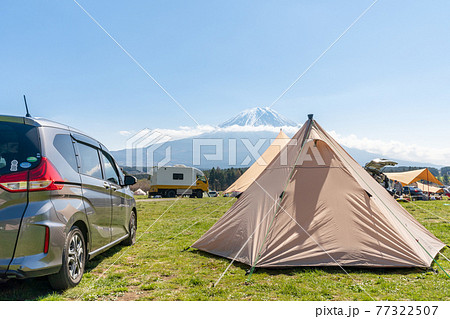 「静岡県」富士山とオートキャンプ場 77322507