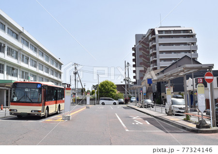 神奈川県小田原市 国府津駅前の街並み 神奈川県小田原市 国府津駅前の街並み 77324146