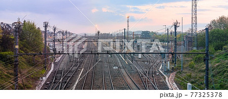 An train station 77325378