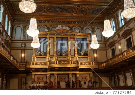 オーストリア ウィーン 楽友協会 黄金のホール 77327594