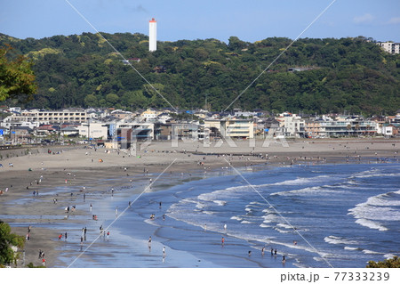 鎌倉の材木座海岸の風景 77333239