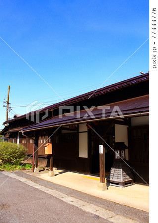JR中央本線贄川駅前の風景 JR中央本線贄川駅前の風景 77333776
