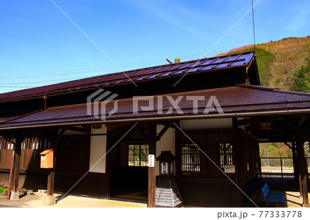 JR中央本線贄川駅前の風景 77333778