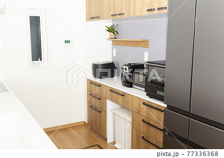 キッチン・カップボード 77336368