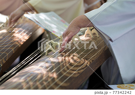 強押し（一音上げ） 77342242