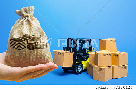 Money bag, forklift truck with cardboard boxes. Transportation logistics infrastructure, import and export goods and products delivery. Production, transport, cargo storage. Freight shipping. retail Money bag, forklift truck with cardboard boxes. Transportation logistics infrastructure, import and export goods and products delivery. Production, transport, cargo storage. Freight shipping. retail 77350129