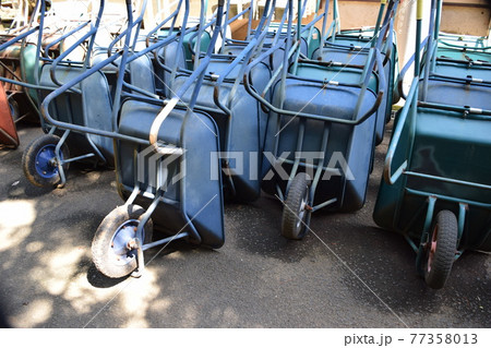 孤輪車（複数の手押し車） 77358013