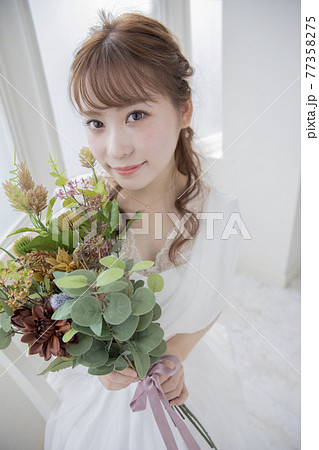 ウエディング アレンジ 女性 日本人 ウエディング アレンジ 女性 日本人 77358275