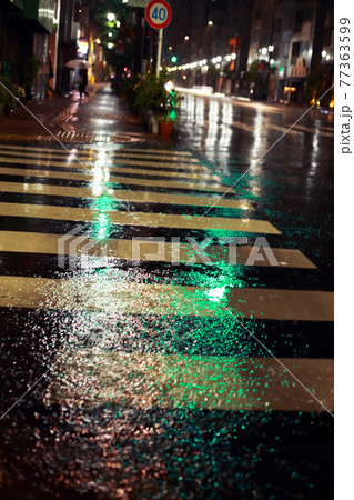 雨夜の商店街4 雨夜の商店街4 77363599