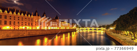 Illuminated Conciergerie at night - Paris, France 77366949