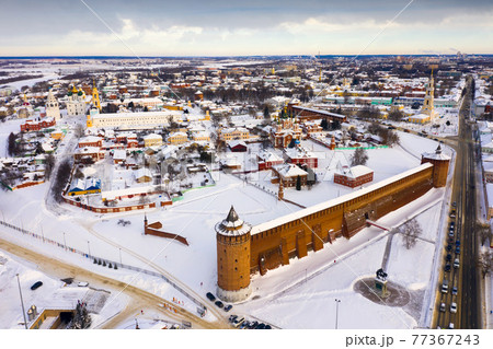 Aerial view of snow covered Kolomna cityscape with Kremlin 77367243
