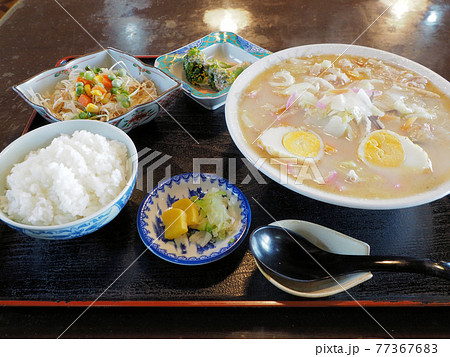 お食事処やよいのタイピエン定食　熊本県熊本市西区小島 77367683