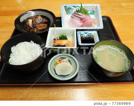 瀬里奈の刺身定食 鹿児島県肝属郡肝付町南方 瀬里奈の刺身定食 鹿児島県肝属郡肝付町南方 77369969