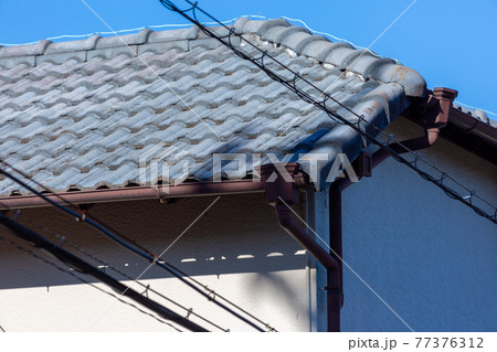 日本家屋 瓦屋根 日本家屋 瓦屋根 77376312