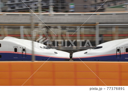 上越新幹線Maxとき（16両・連結部流し撮り） 77376891