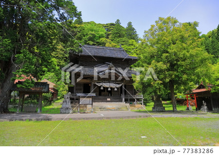 【島根県】晴天下の城上神社（石見銀山） 77383286