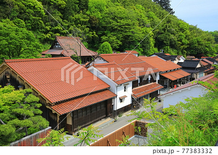 【島根県】大森銀山の石州瓦の町並み（石見銀山） 77383332