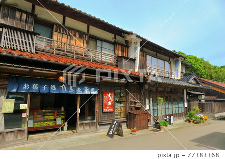 【島根県】大森銀山の石州瓦の町並み（石見銀山） 77383368