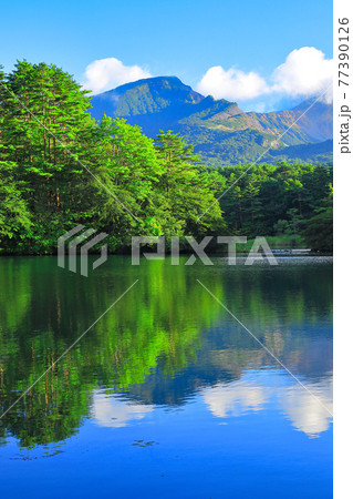 磐梯朝日国立応援　裏磐梯の五色沼湖沼群（毘沙門沼） 77390126