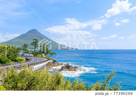 瀬平自然公園から見た開聞岳　鹿児島県南九州市 77390209