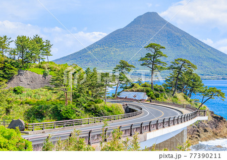 瀬平自然公園から見た開聞岳　鹿児島県南九州市 77390211