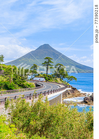瀬平自然公園から見た開聞岳　鹿児島県南九州市 77390218