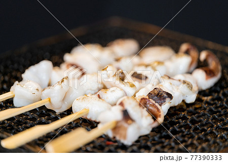 紋甲いかげそ串 七輪で炭火焼き 紋甲いかげそ串 七輪で炭火焼き 77390333