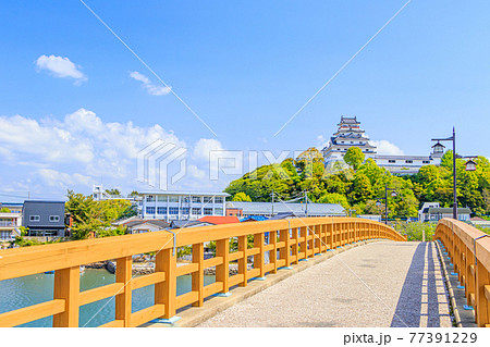 唐津城と城内橋　佐賀県唐津市 77391229