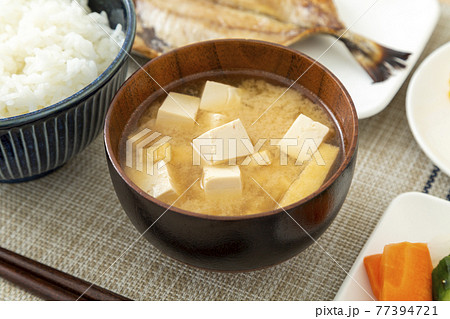 味噌汁 77394721