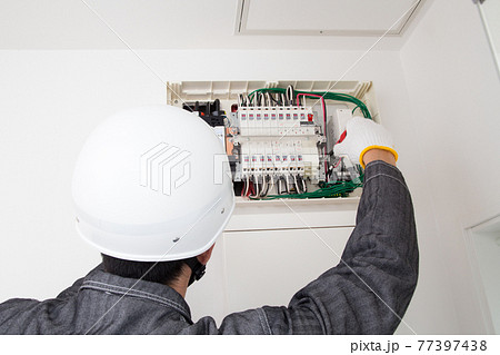分電盤工事　分電盤と電気工事士　 77397438