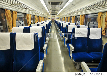 14系座席車の車内の写真素材 [77398412] - PIXTA